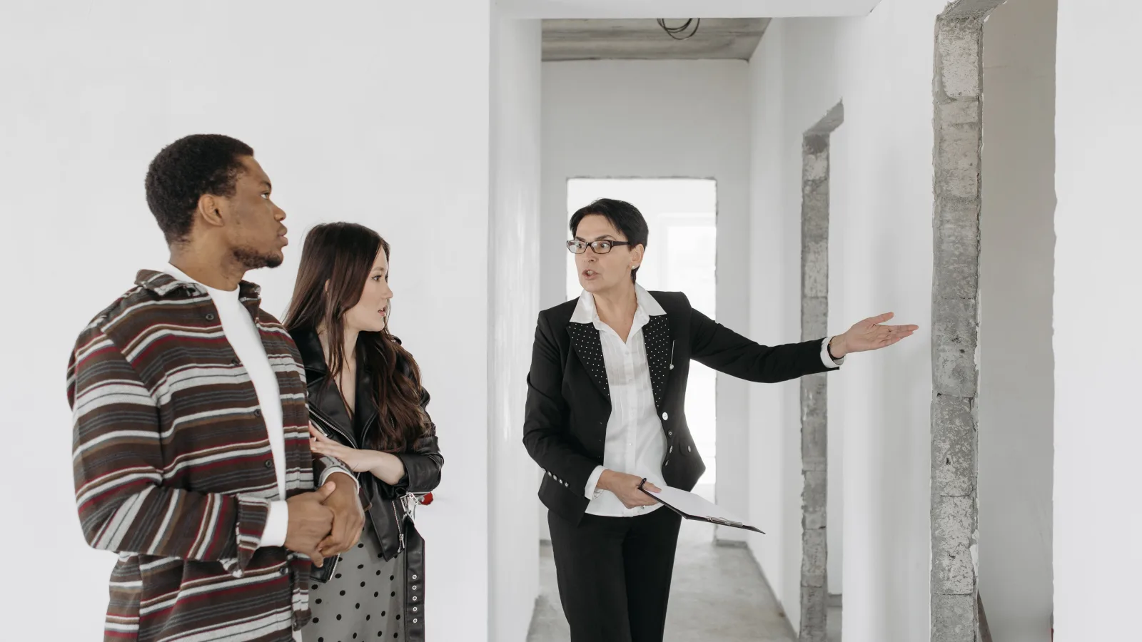 From First Enquiry to Keys: What a Good Agency Actually Does