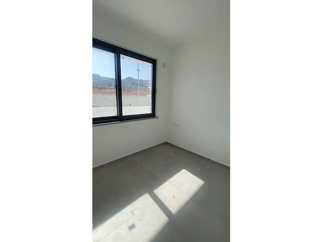 Meerblick im Erdgeschoss mit Sauna und Pool, Ansicht 3