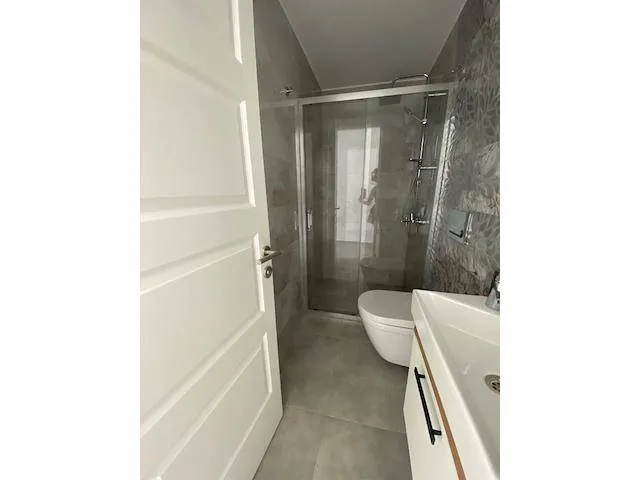 Neubau mit eigenem Pool im Erdgeschoss, Ansicht 3