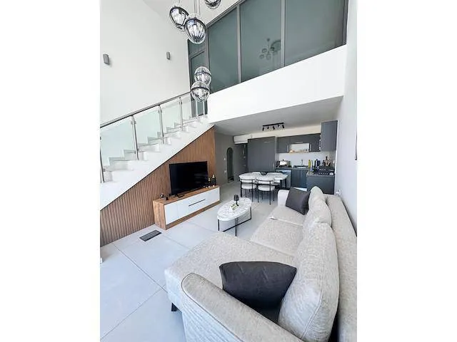 Moebliertes Loft Penthouse mit grosser Terrasse, Ansicht 3