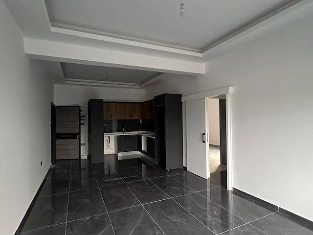 Apartment zum Verkauf in Nikosia: Obere Etage im ruhigen Zweifamilienhaus
