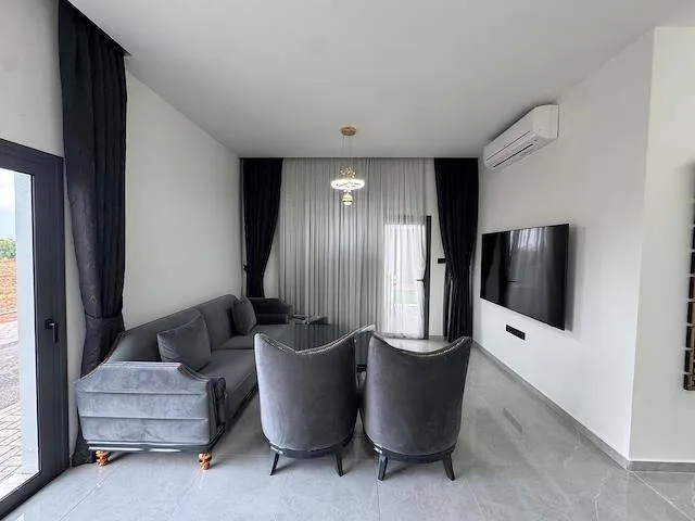 Erdgeschosswohnung mit Terrasse und zwei Schlafzimmern, Ansicht 2
