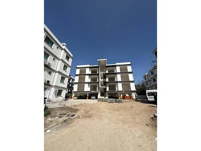 Apartment zum Verkauf in Nikosia: Neue 2+1 Wohnung mit sicherem Eigentumstitel