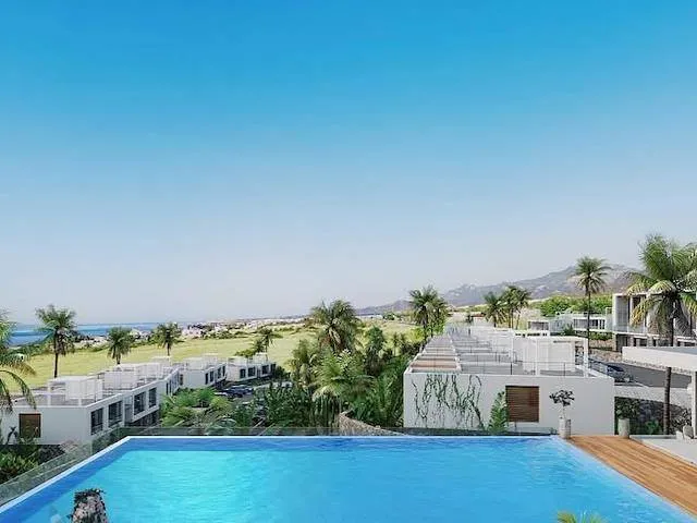 Neuwertige 2+1 mit Terrasse und Pool, Ansicht 3