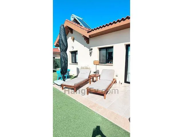 Gepflegtes ebenerdiges Haus mit Garten, Ansicht 3